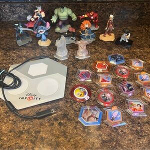 Disney Infinity Lot (portal is for Xbox360)